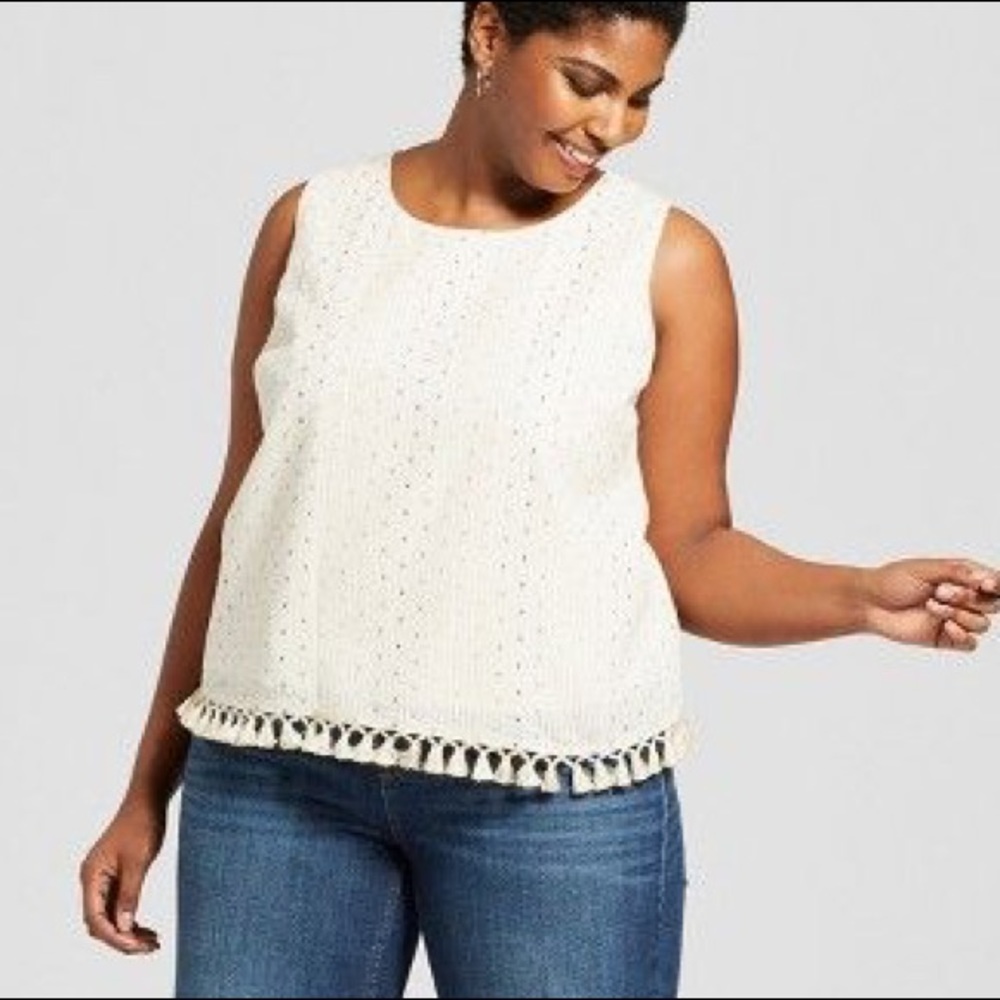 A New Day Geometric Tassel Top metallic Thread 4x